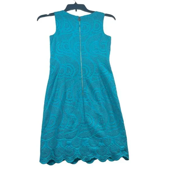 Tahari Dress Womens size 0 Blue Sleeveless Eyelet Embroidered Lined Sheath - Picture 2 of 7